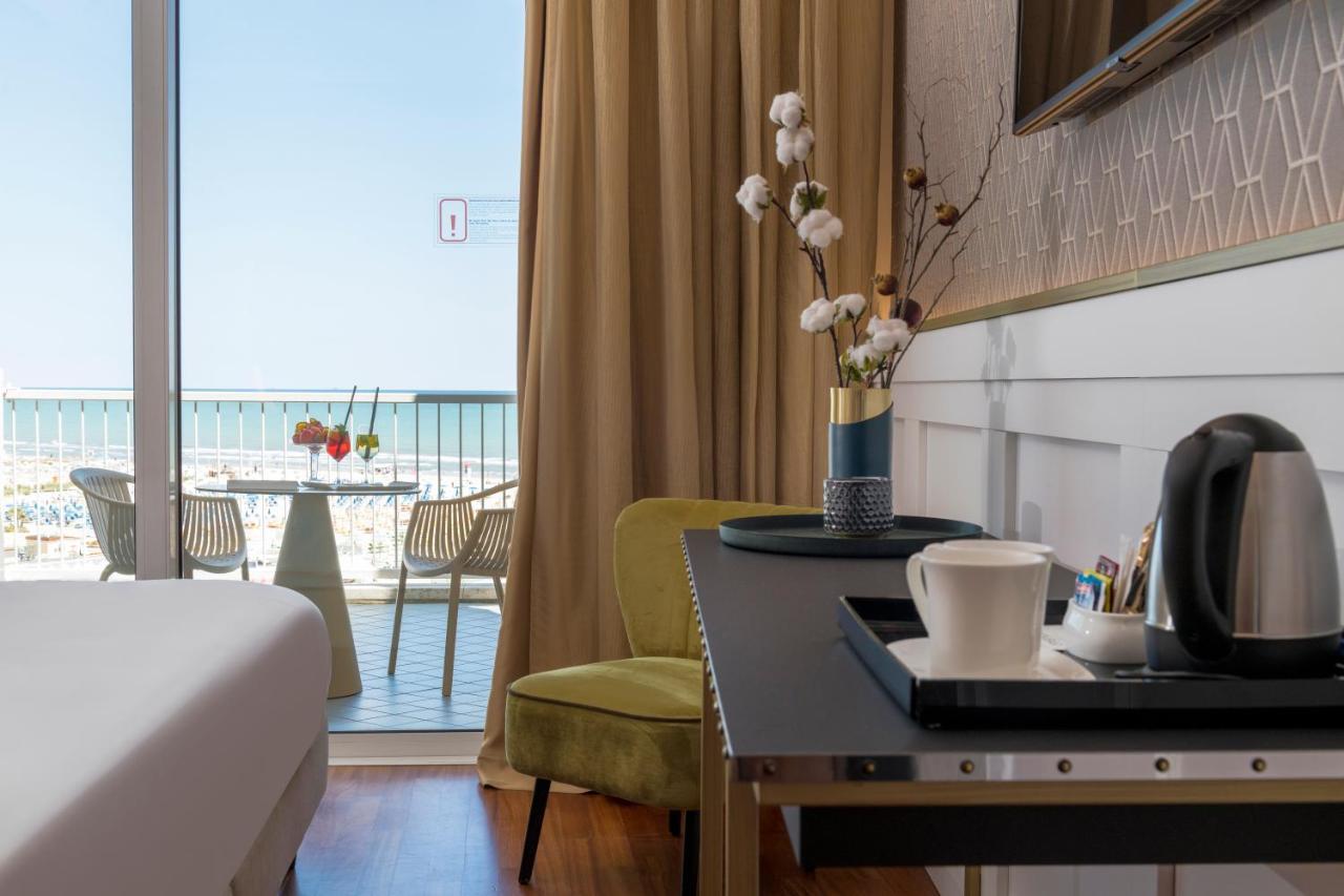 Savoia Hotel Rimini Esterno foto