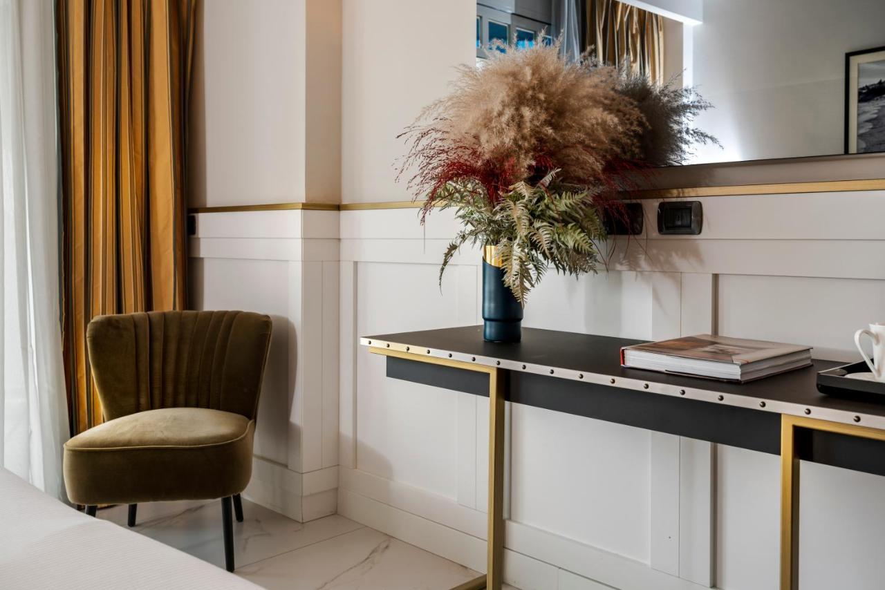 Savoia Hotel Rimini Esterno foto